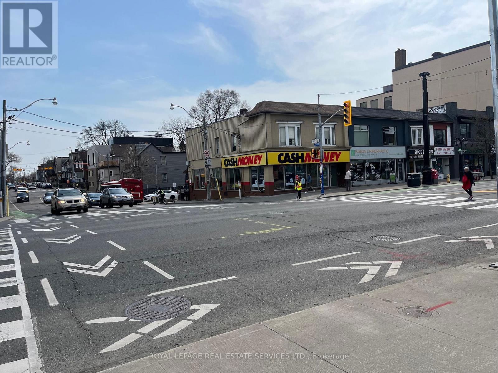 851 DANFORTH AVENUE Image 3