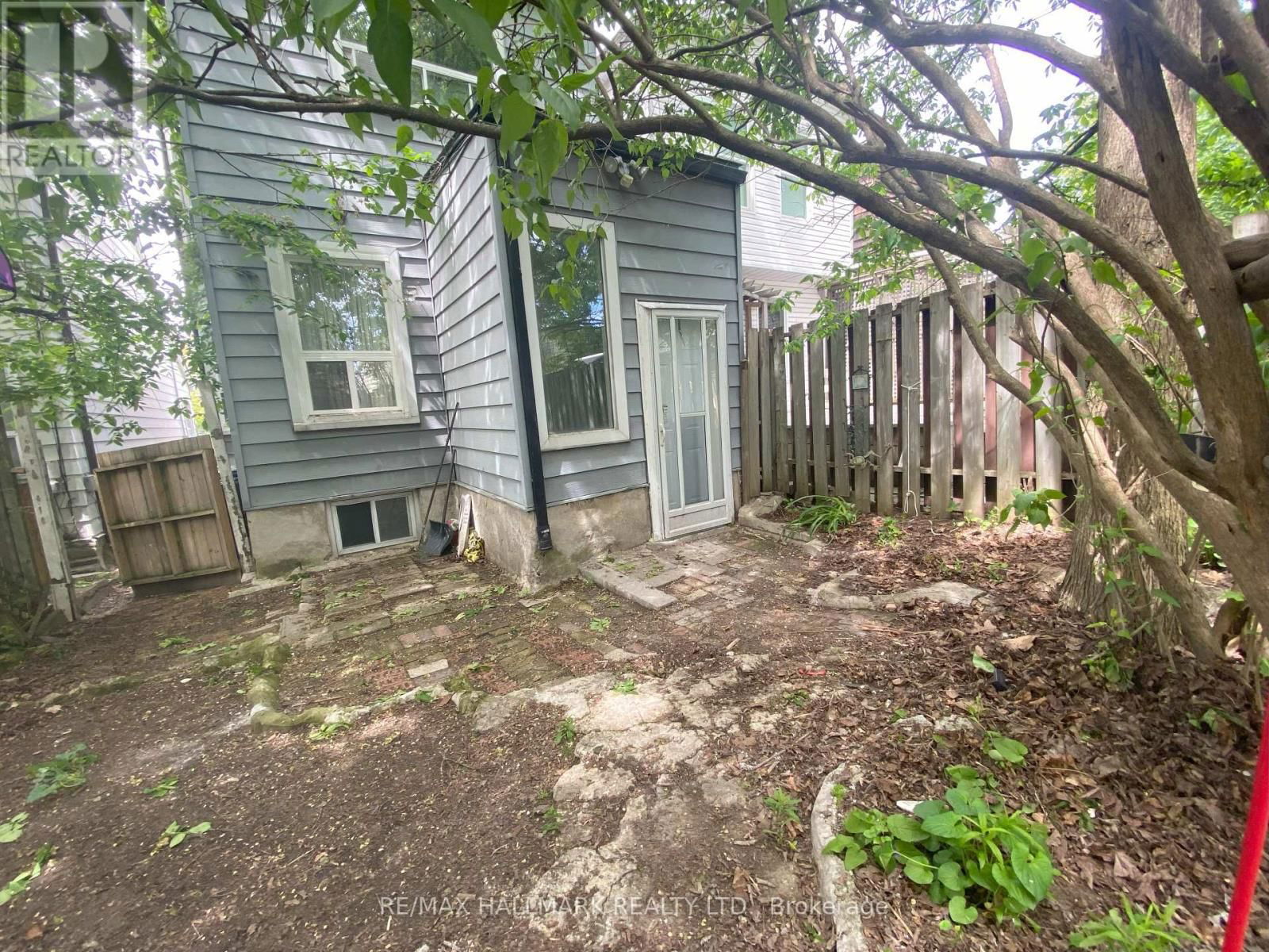 LOWER - 155 DRAYTON AVENUE Image 2