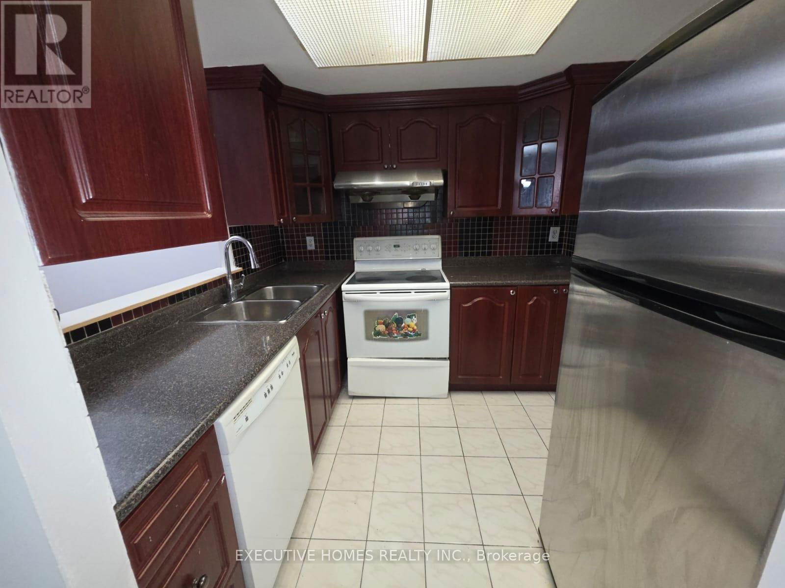 2091 - 1 GREYSTONE WALK DRIVE Image 4