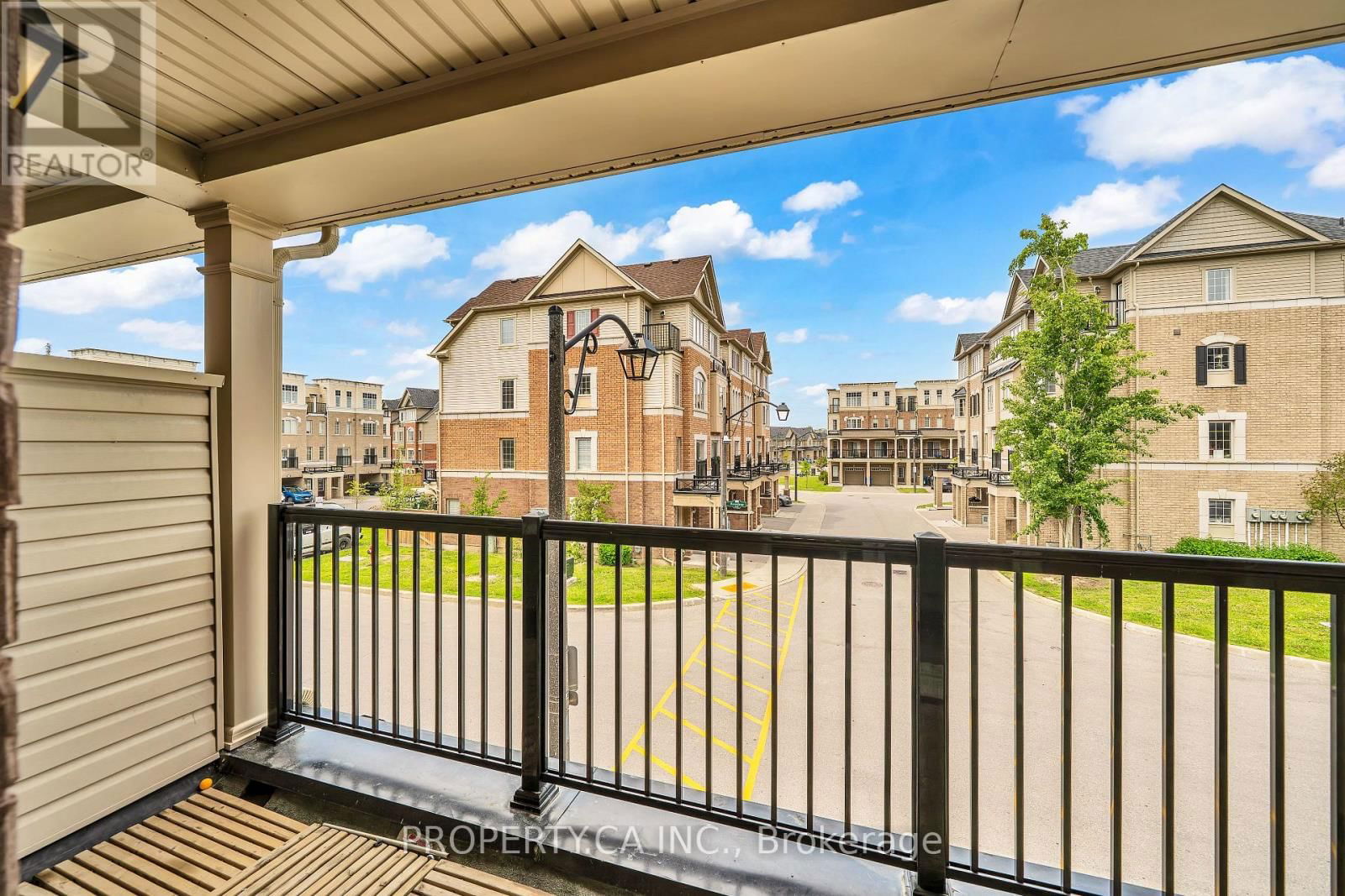 2564 ROSEDROP PATH Image 12