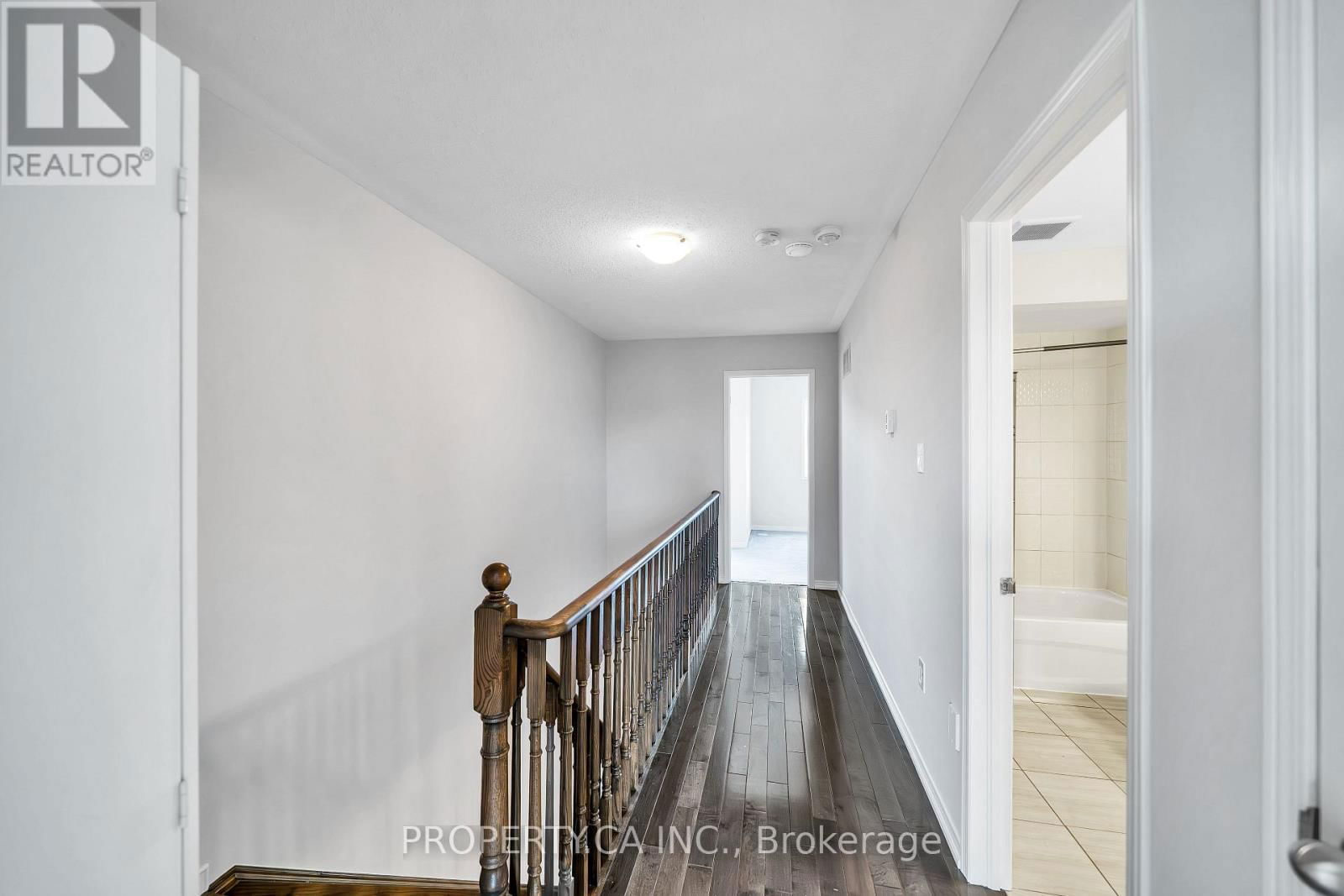2564 ROSEDROP PATH Image 19
