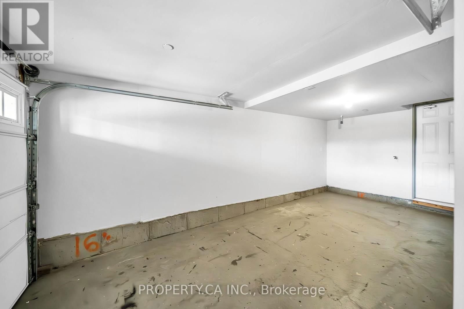 2564 ROSEDROP PATH Image 25