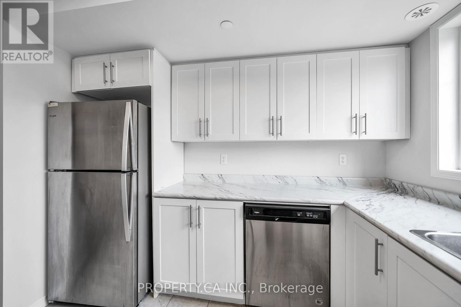 2564 ROSEDROP PATH Image 7