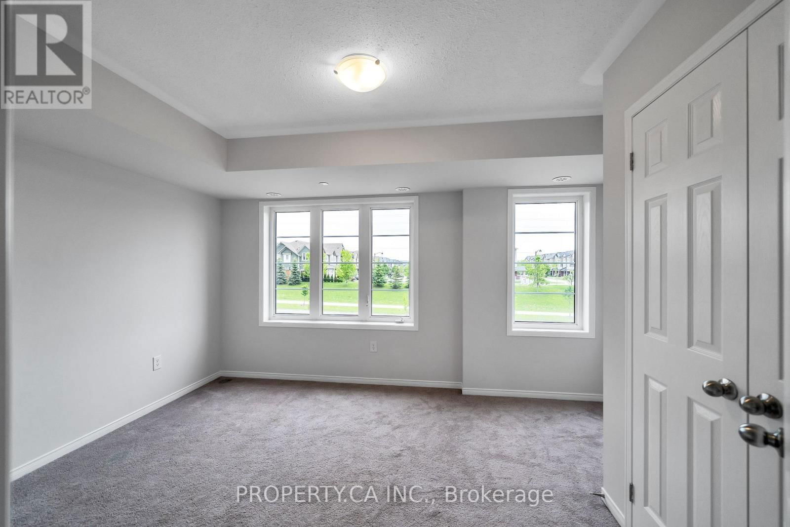 2564 ROSEDROP PATH Image 16