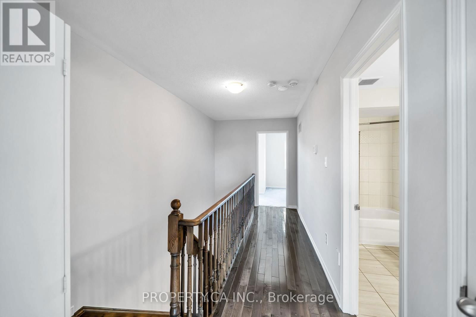 2564 ROSEDROP PATH Image 19
