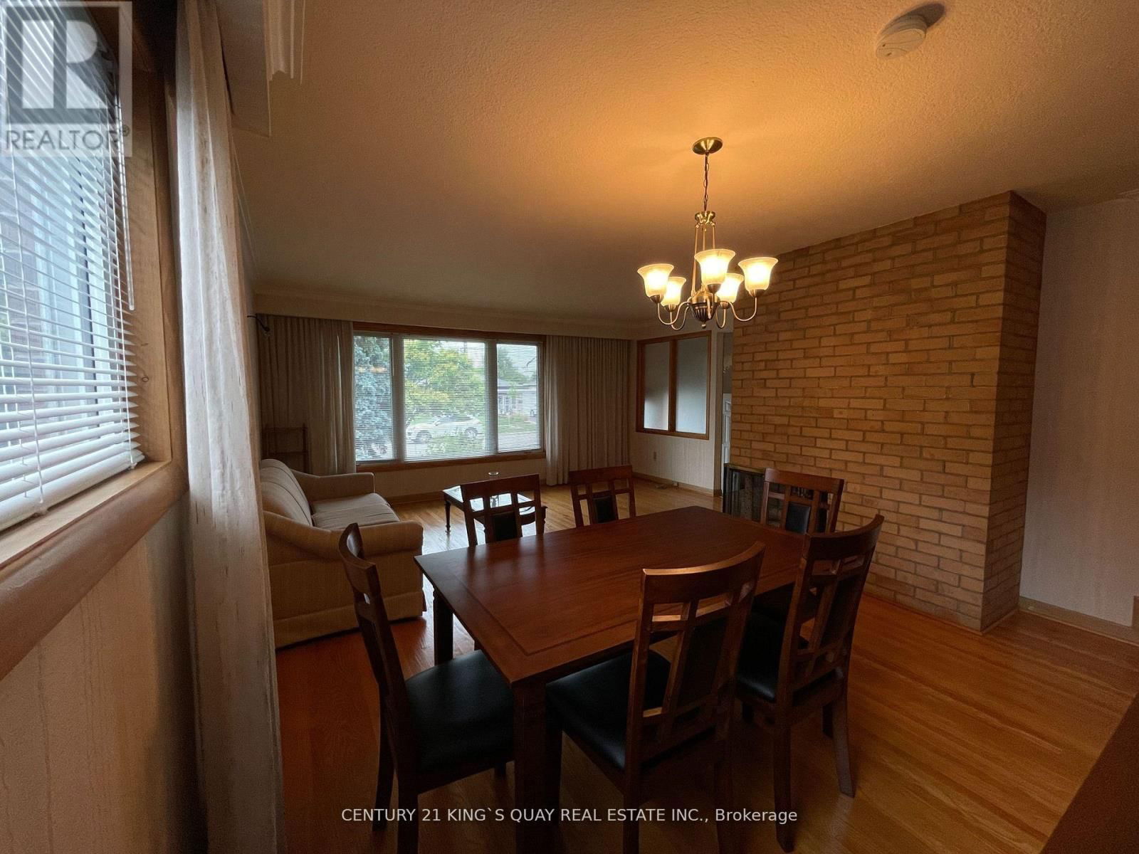 33 CORUNDUM CRESCENT Image 12