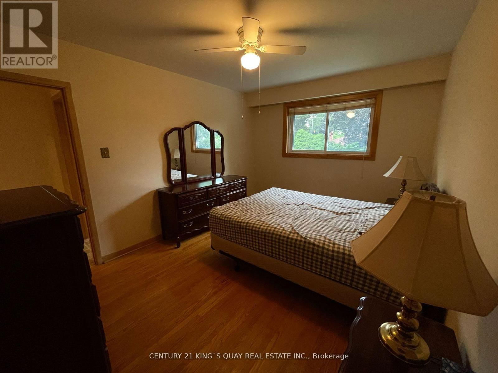 33 CORUNDUM CRESCENT Image 17
