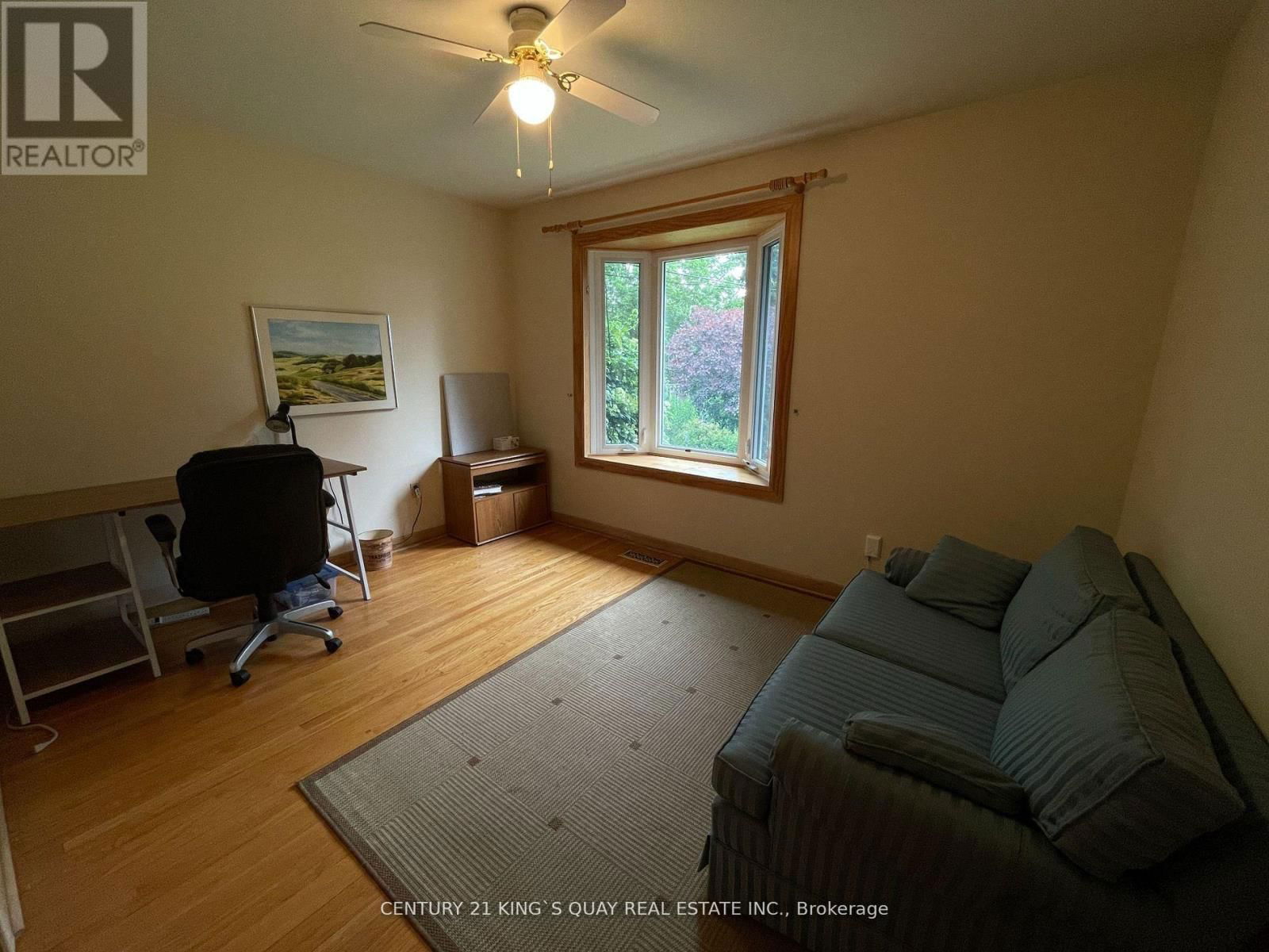 33 CORUNDUM CRESCENT Image 18