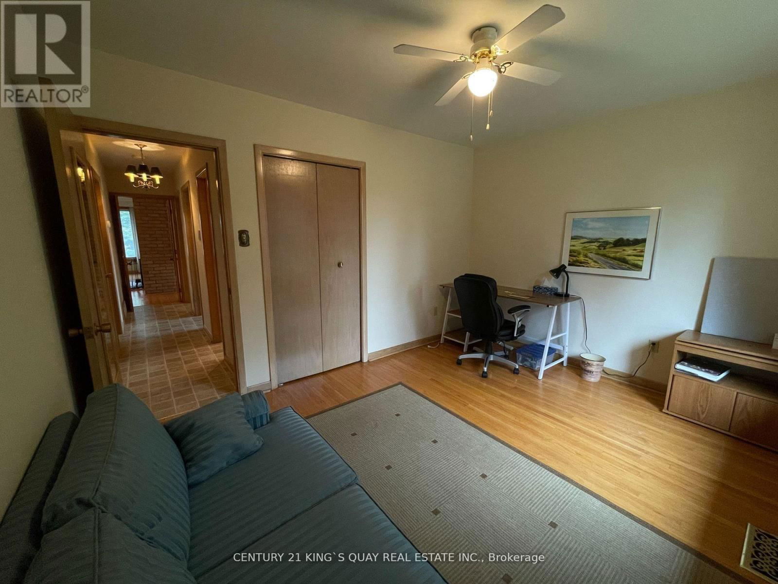 33 CORUNDUM CRESCENT Image 21