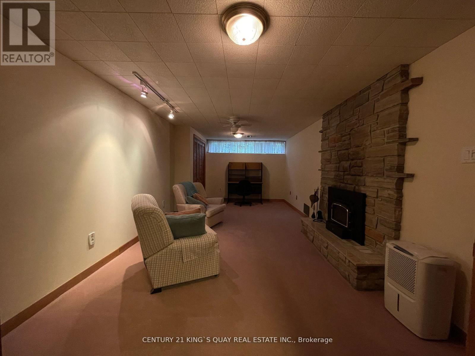 33 CORUNDUM CRESCENT Image 29