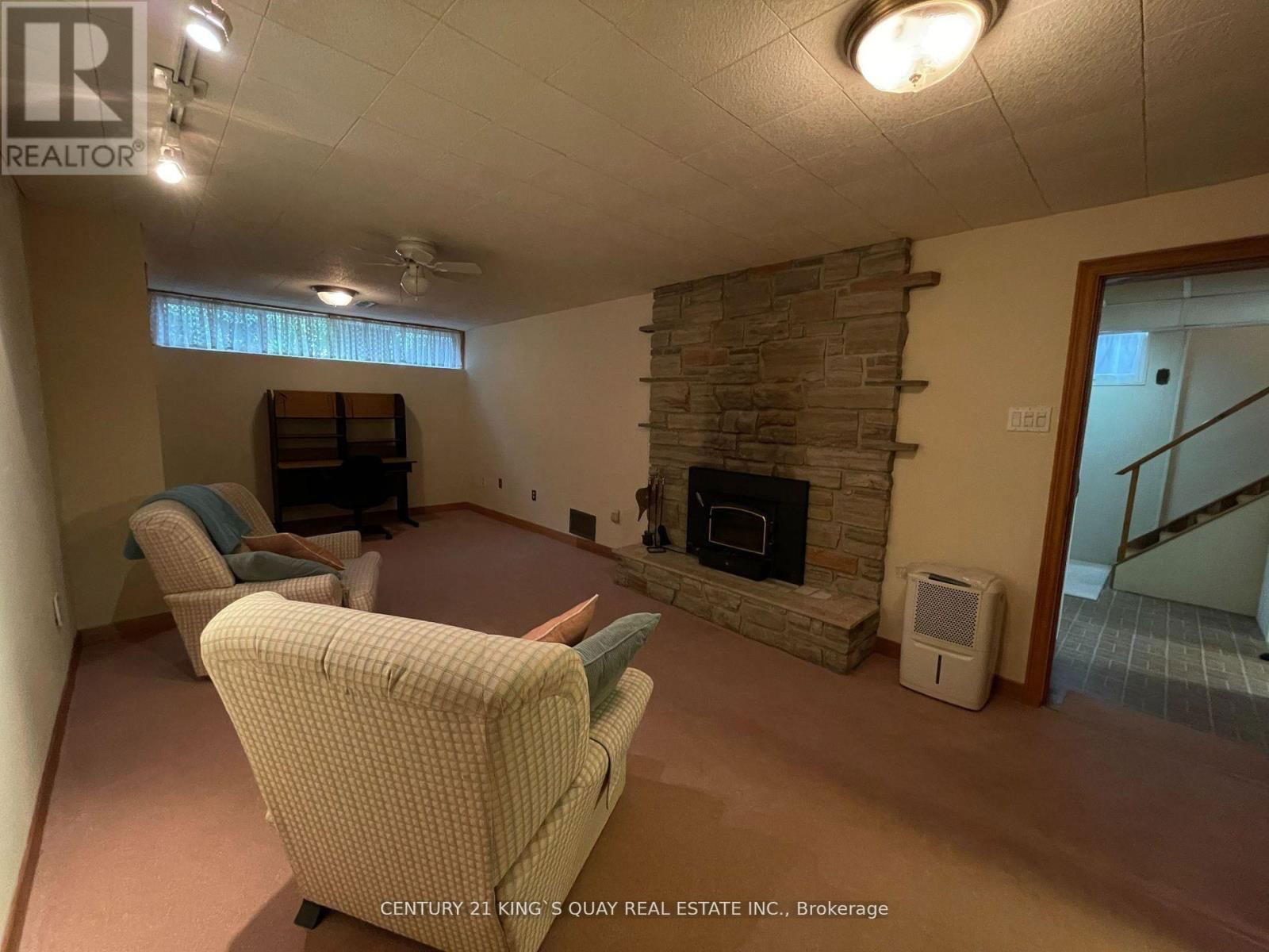 33 CORUNDUM CRESCENT Image 30
