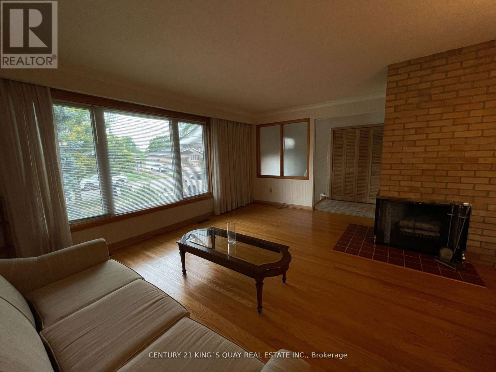33 CORUNDUM CRESCENT Image 9