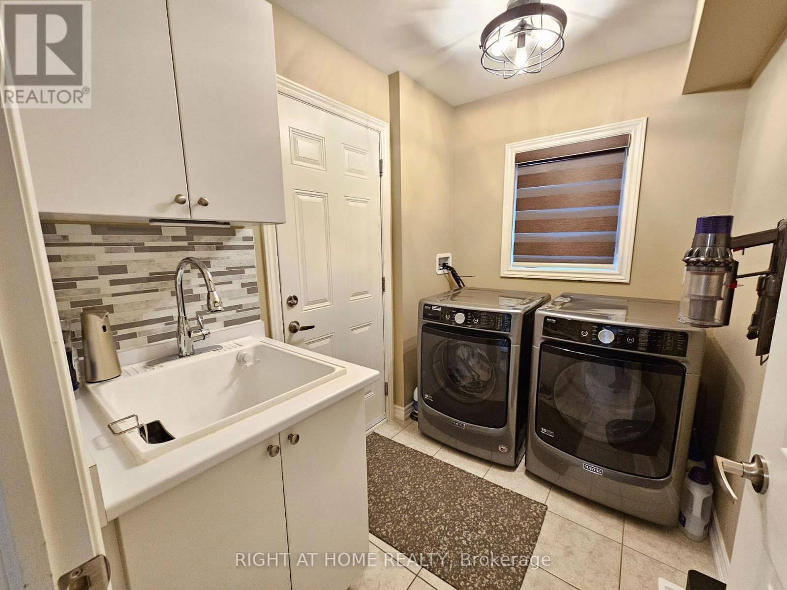 167 BROOKHOUSE DRIVE Image 11