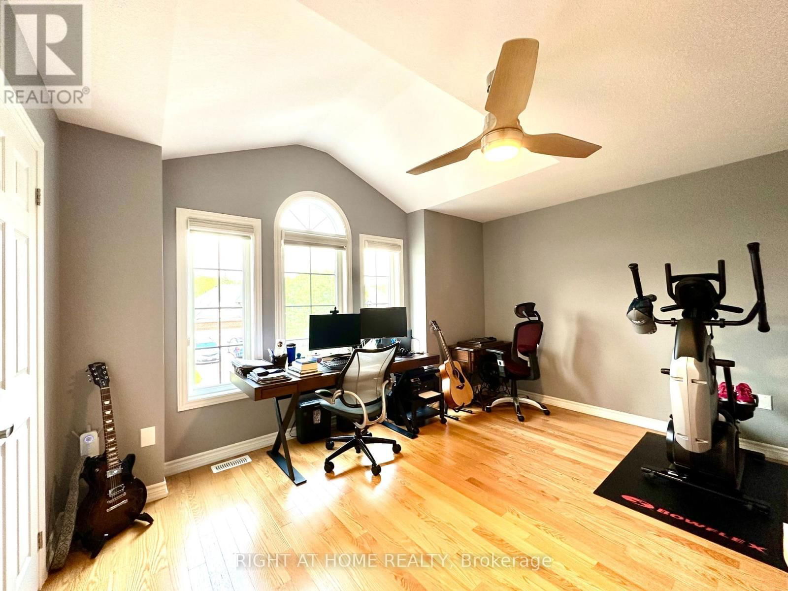 167 BROOKHOUSE DRIVE Image 26