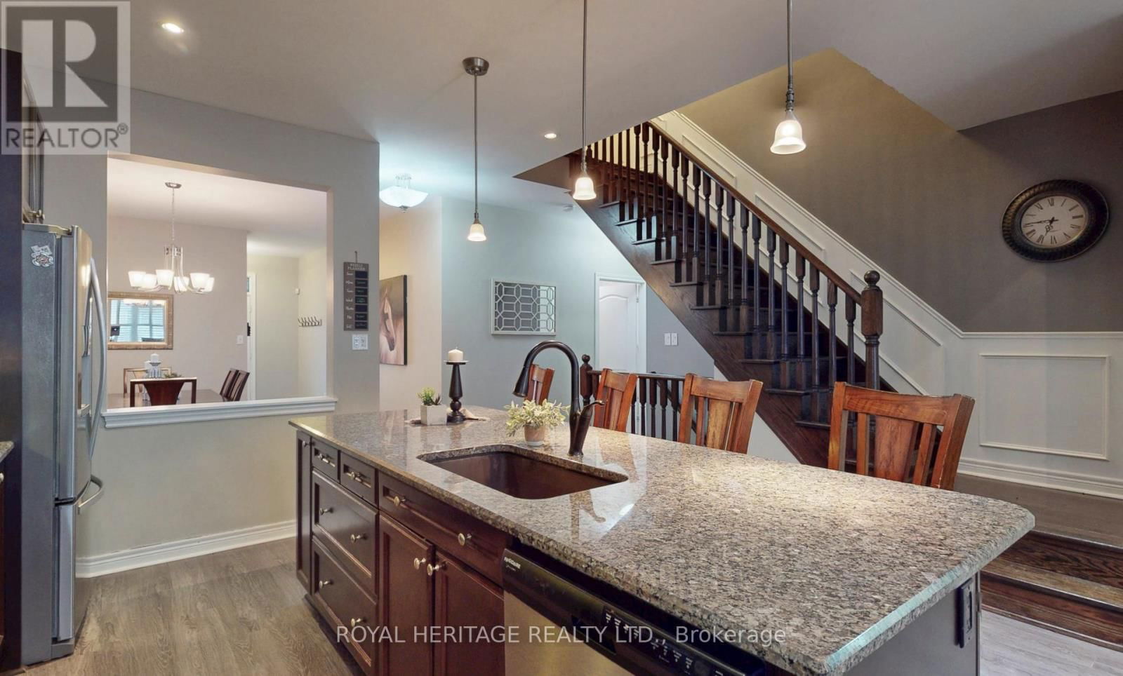 1819 GRANDVIEW STREET NORTH Image 3