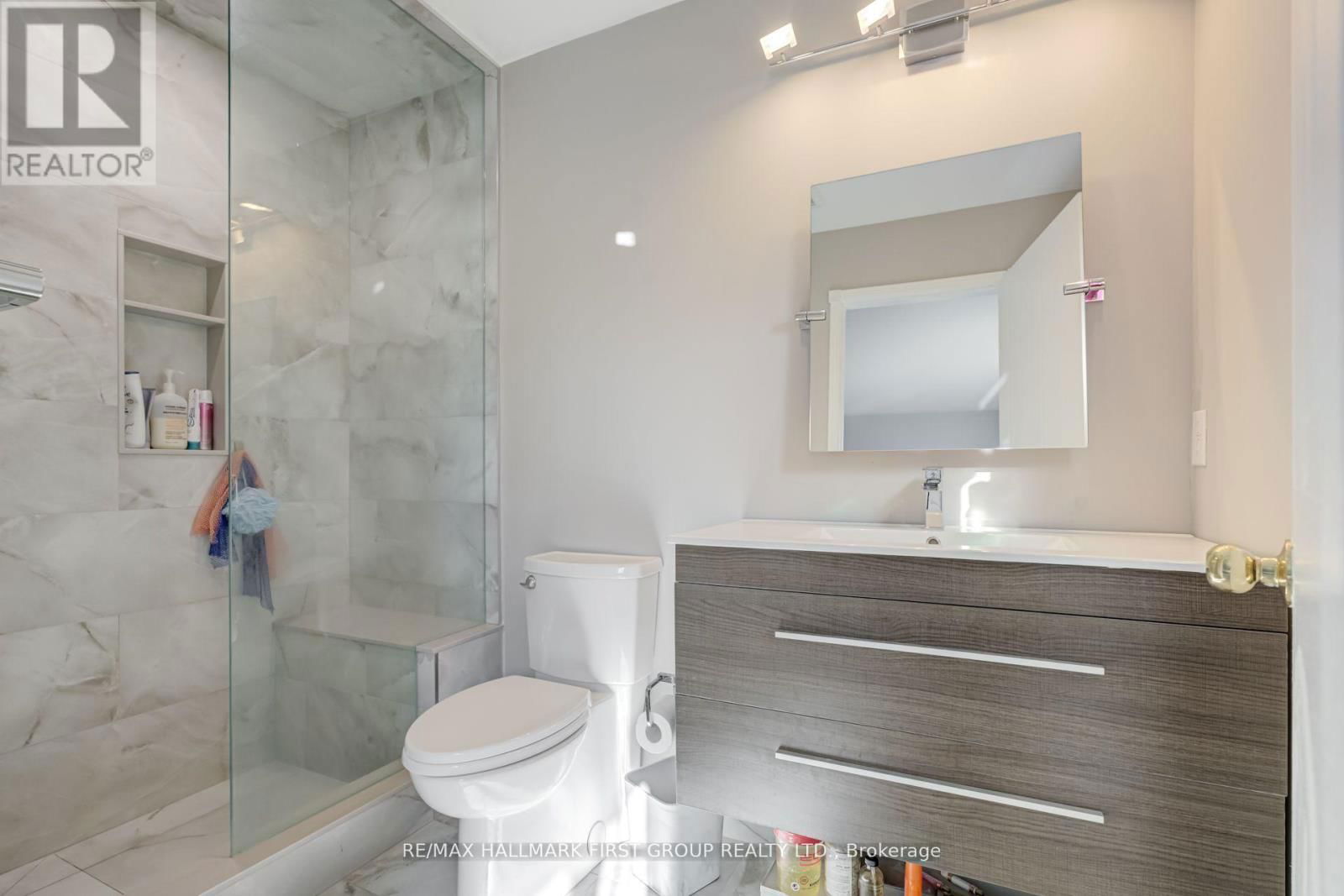 19 INLET BAY DRIVE Image 13