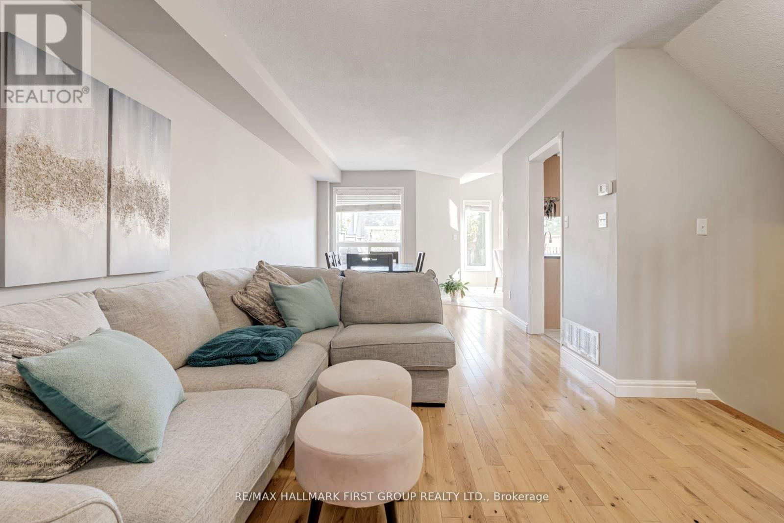 19 INLET BAY DRIVE Image 5