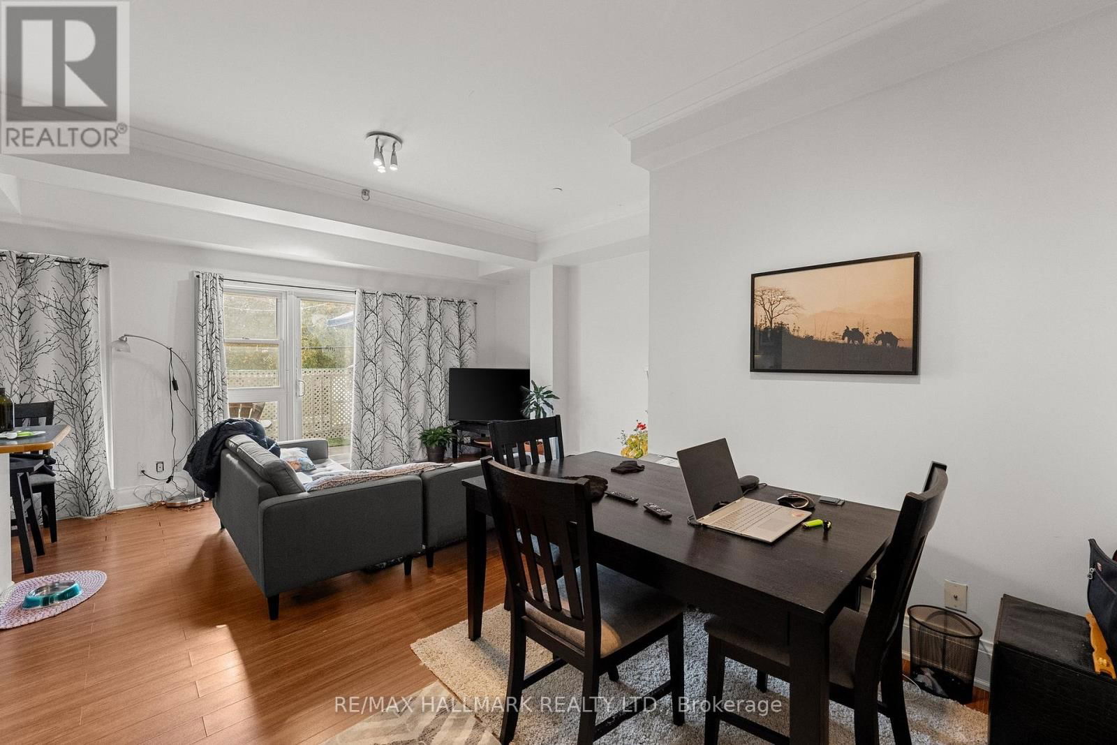 2151 DANFORTH AVENUE Image 26