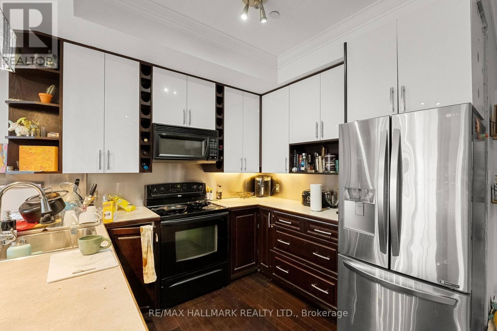 2151 DANFORTH AVENUE Image 30