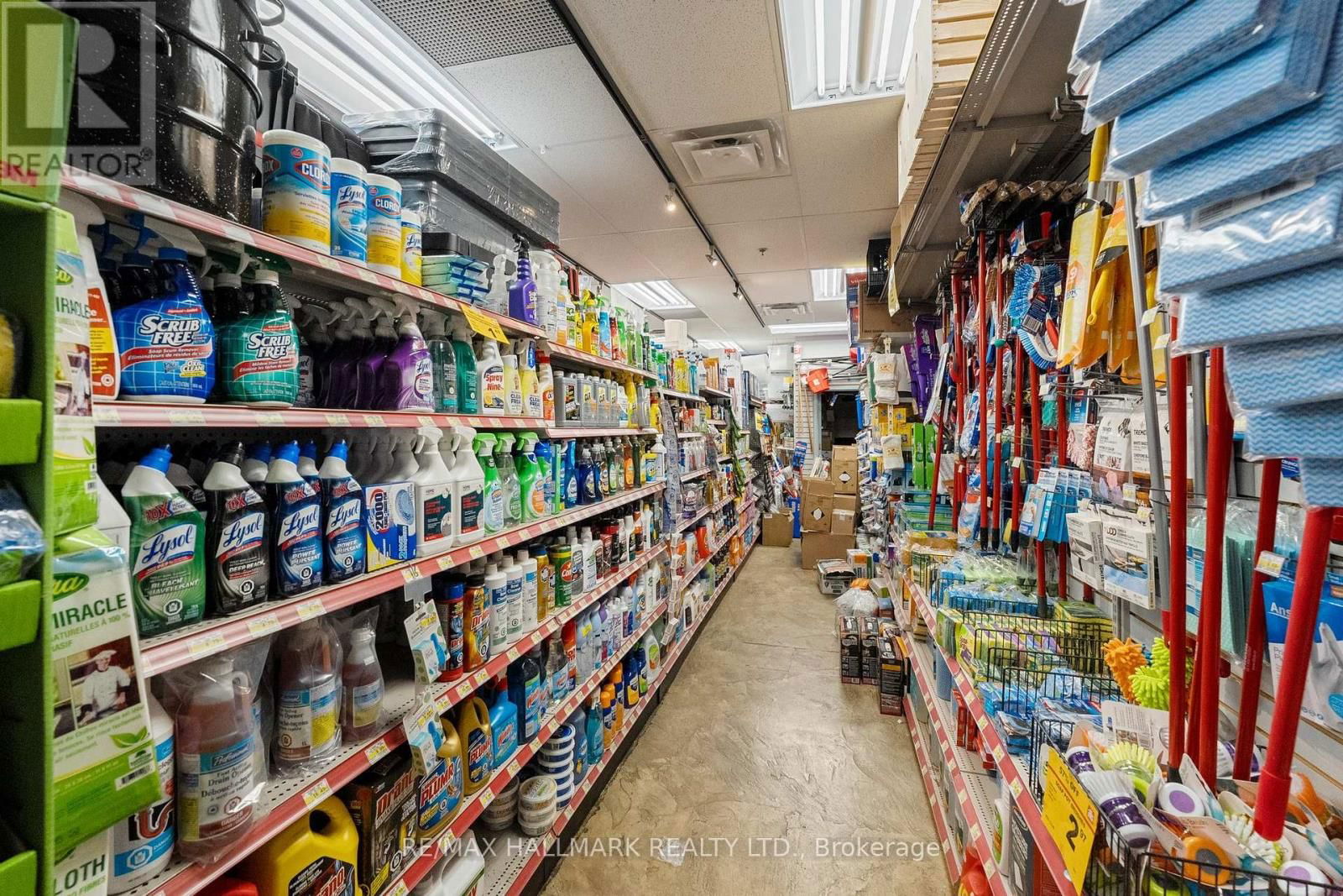 2151 DANFORTH AVENUE Image 37