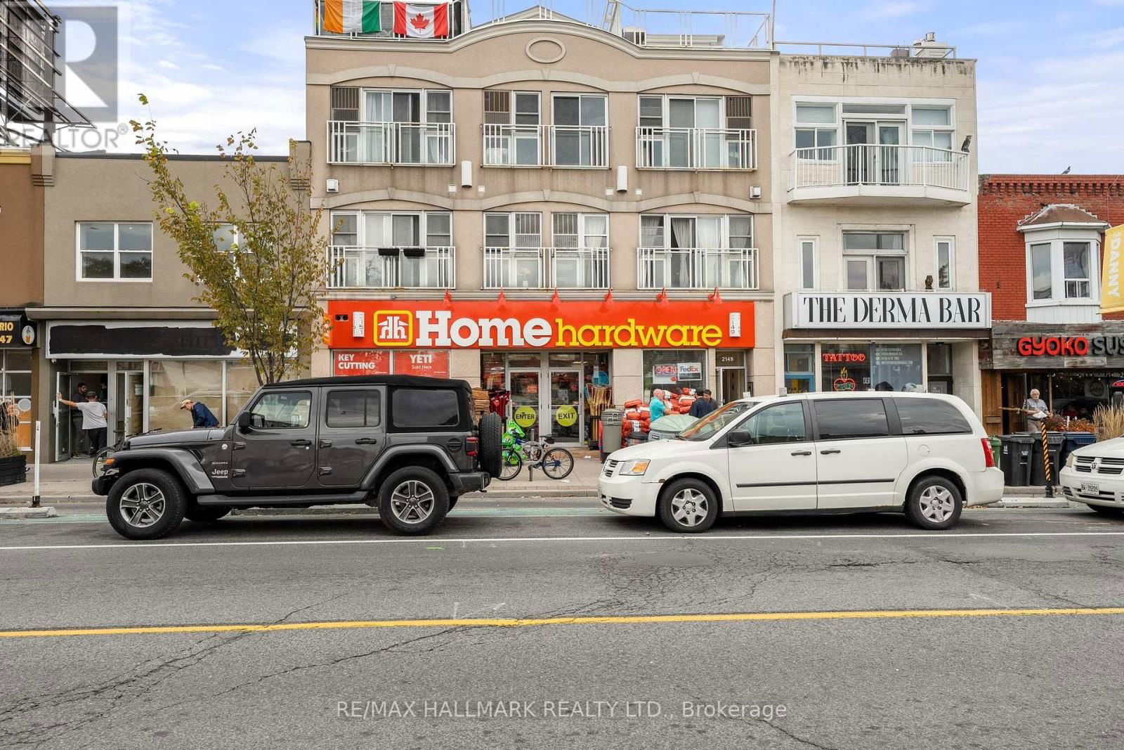 2151 DANFORTH AVENUE Image 39