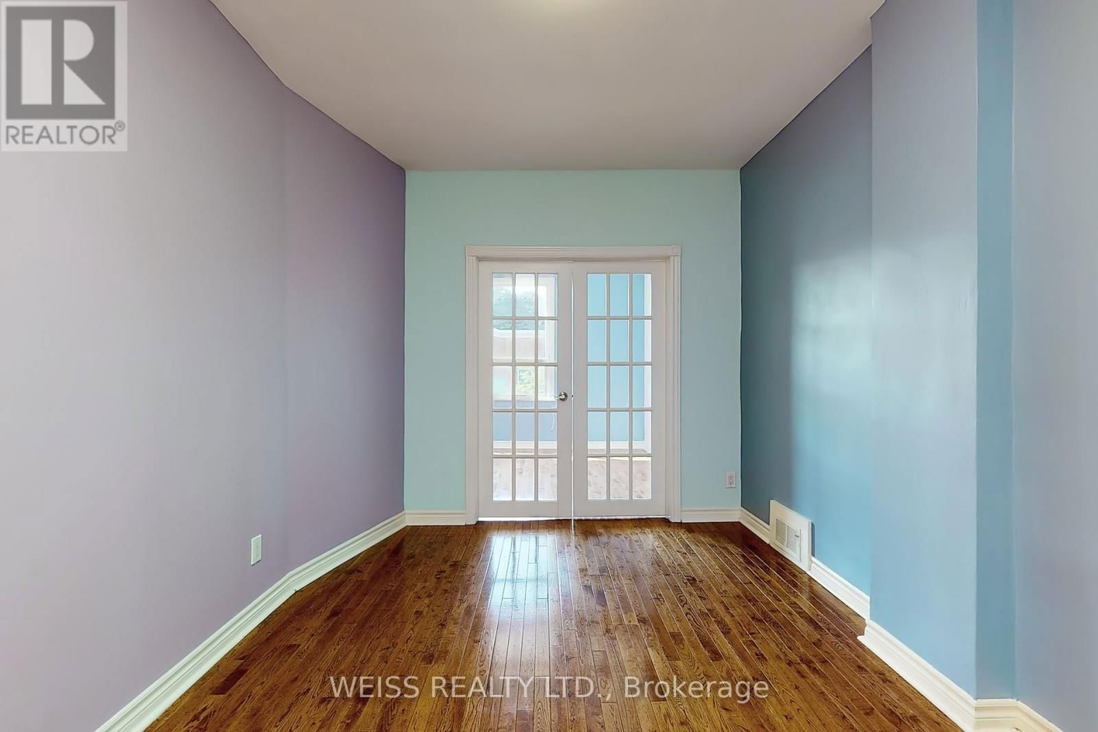 Upper - 2468 DANFORTH AVENUE Image 10