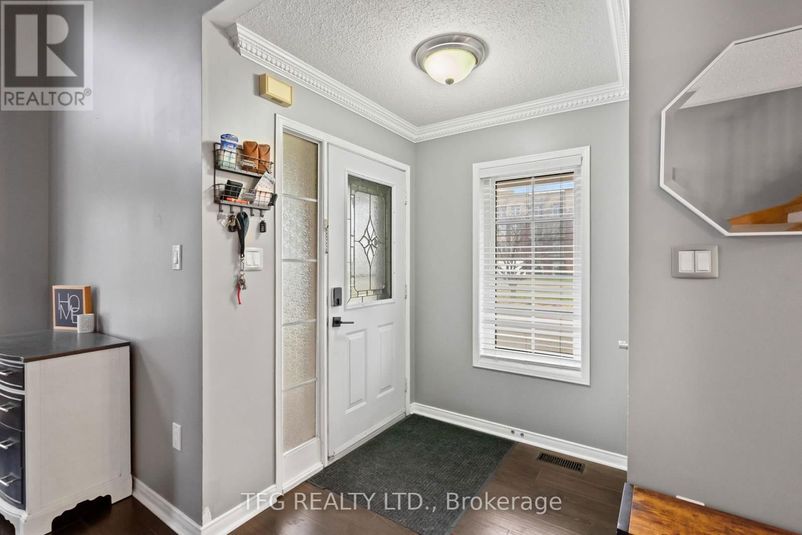 1360 DUMONT STREET Image 3