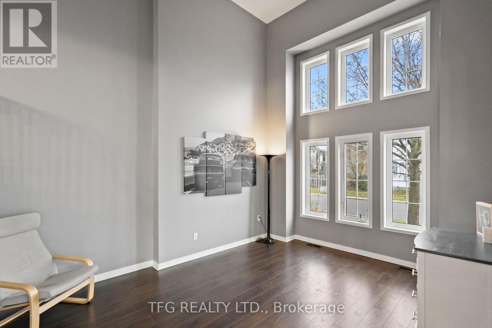 1360 DUMONT STREET Image 4