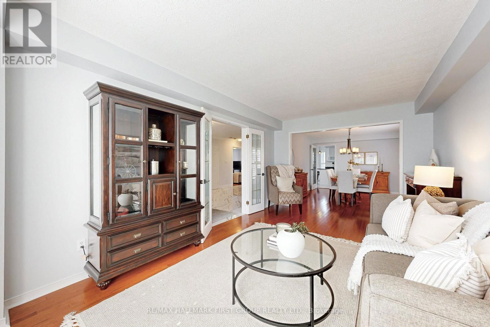898 DARWIN DRIVE Image 10