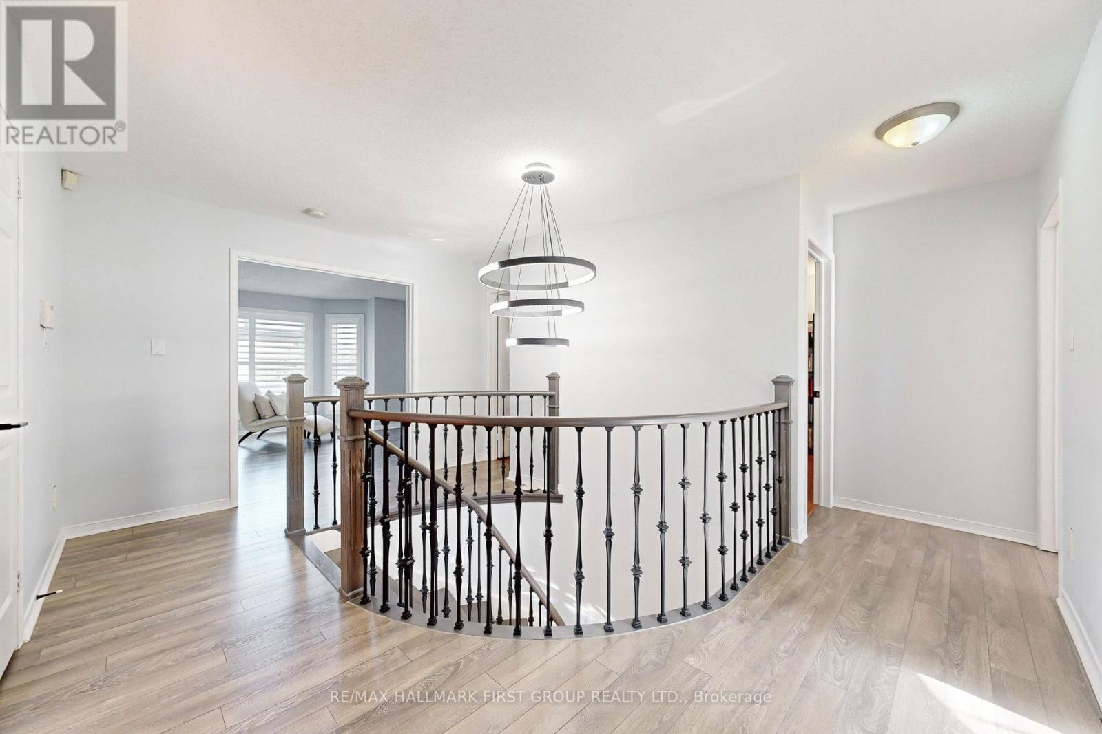 898 DARWIN DRIVE Image 24