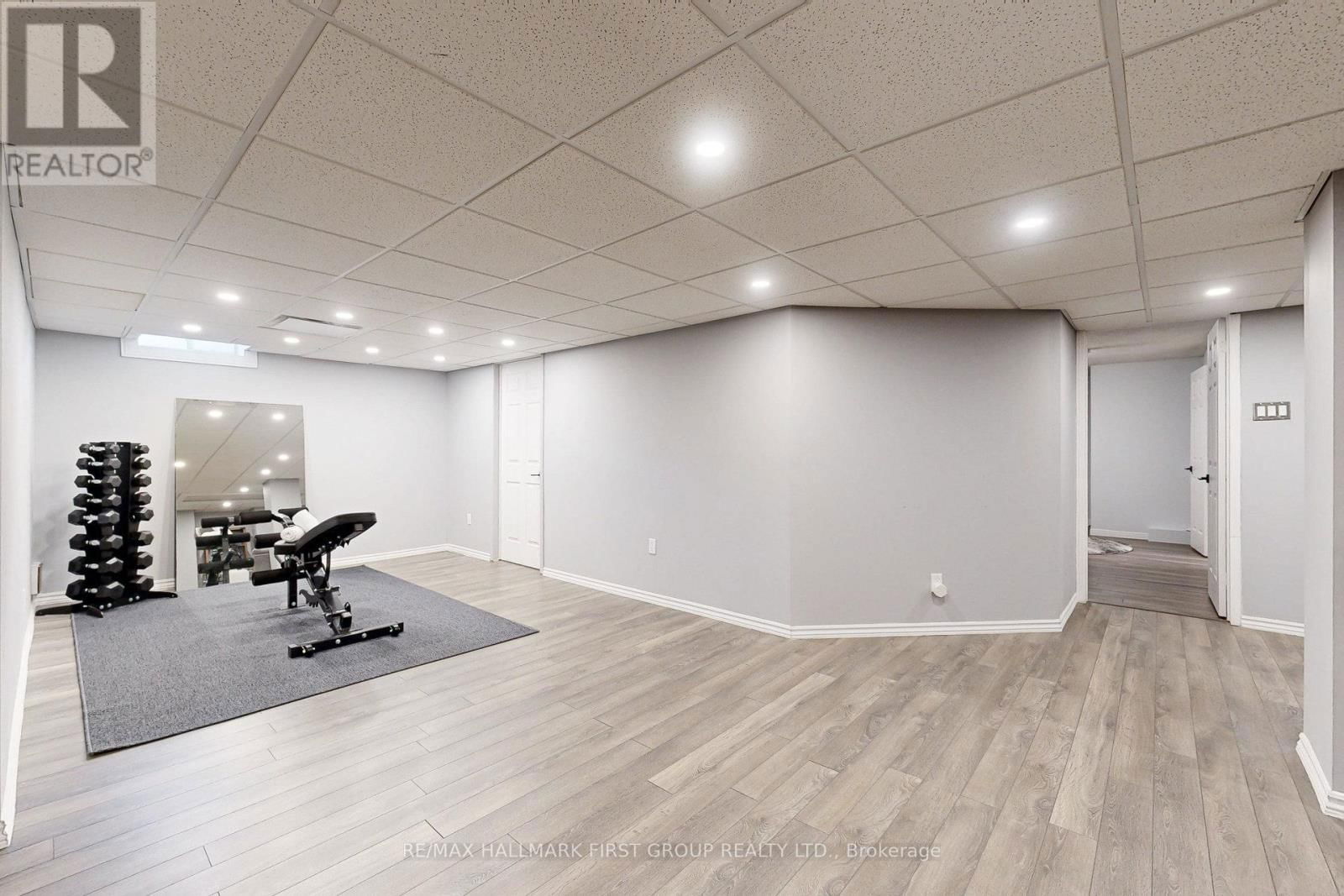898 DARWIN DRIVE Image 41