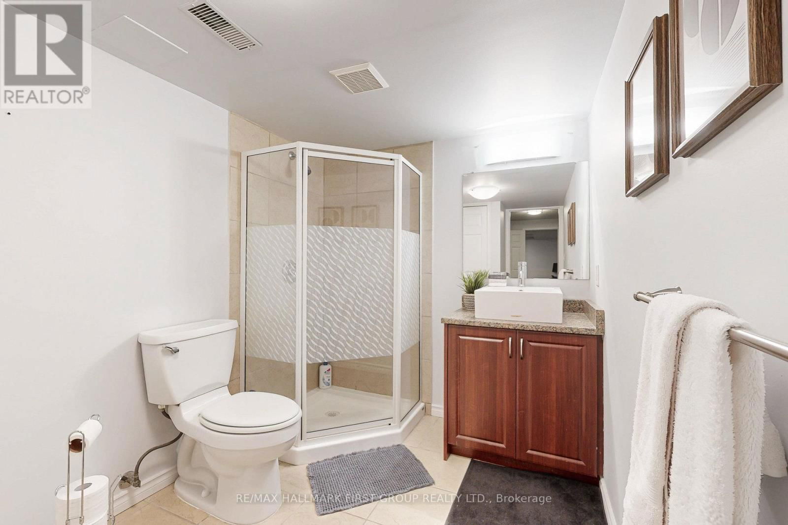 898 DARWIN DRIVE Image 44