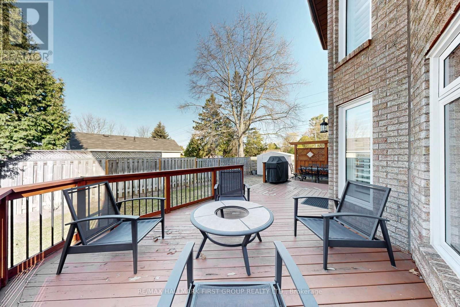 898 DARWIN DRIVE Image 45