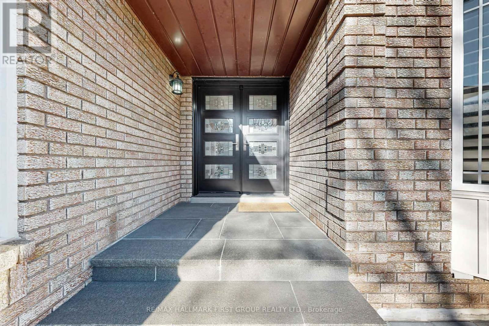 898 DARWIN DRIVE Image 5