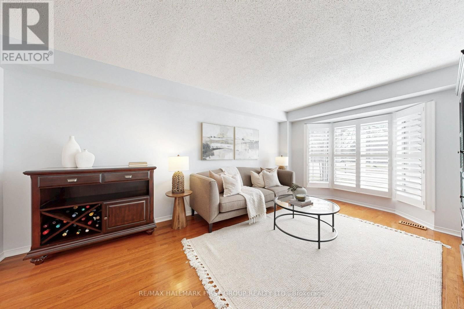 898 DARWIN DRIVE Image 7
