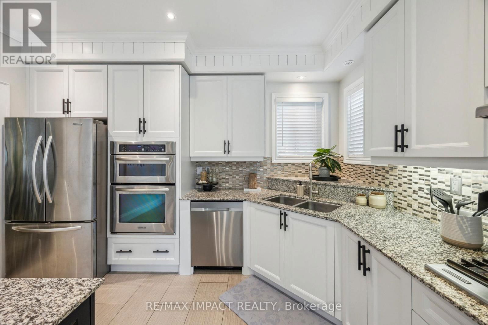 24 BROUGH COURT Image 13