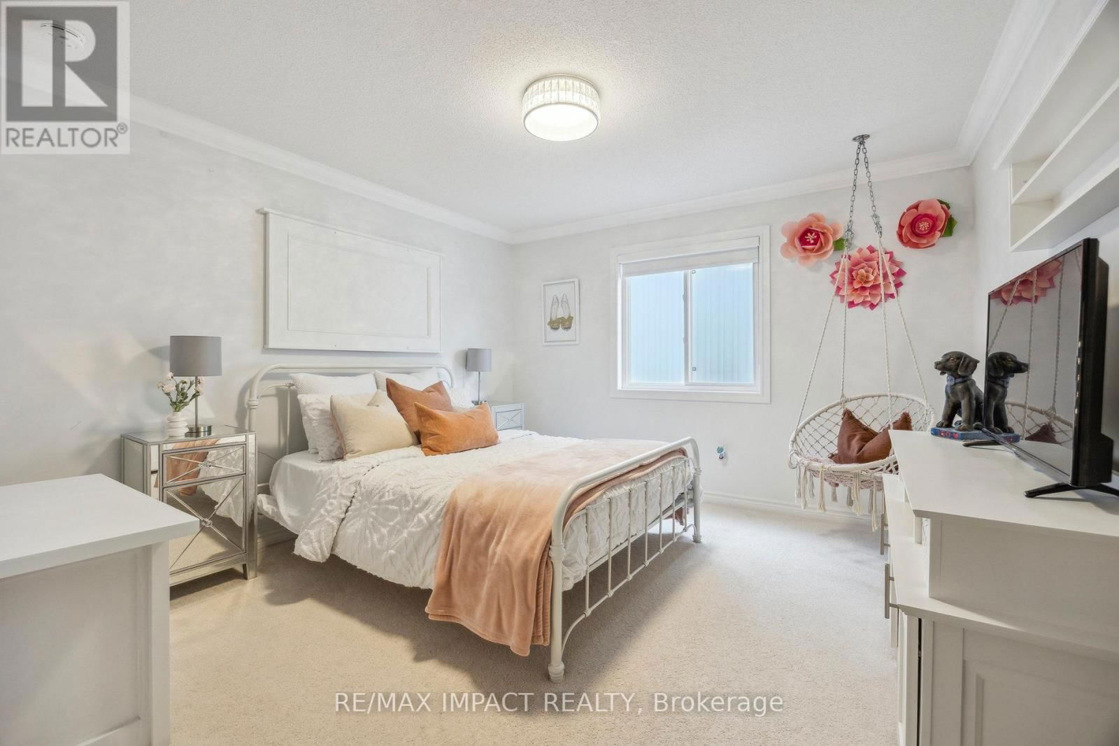 24 BROUGH COURT Image 29
