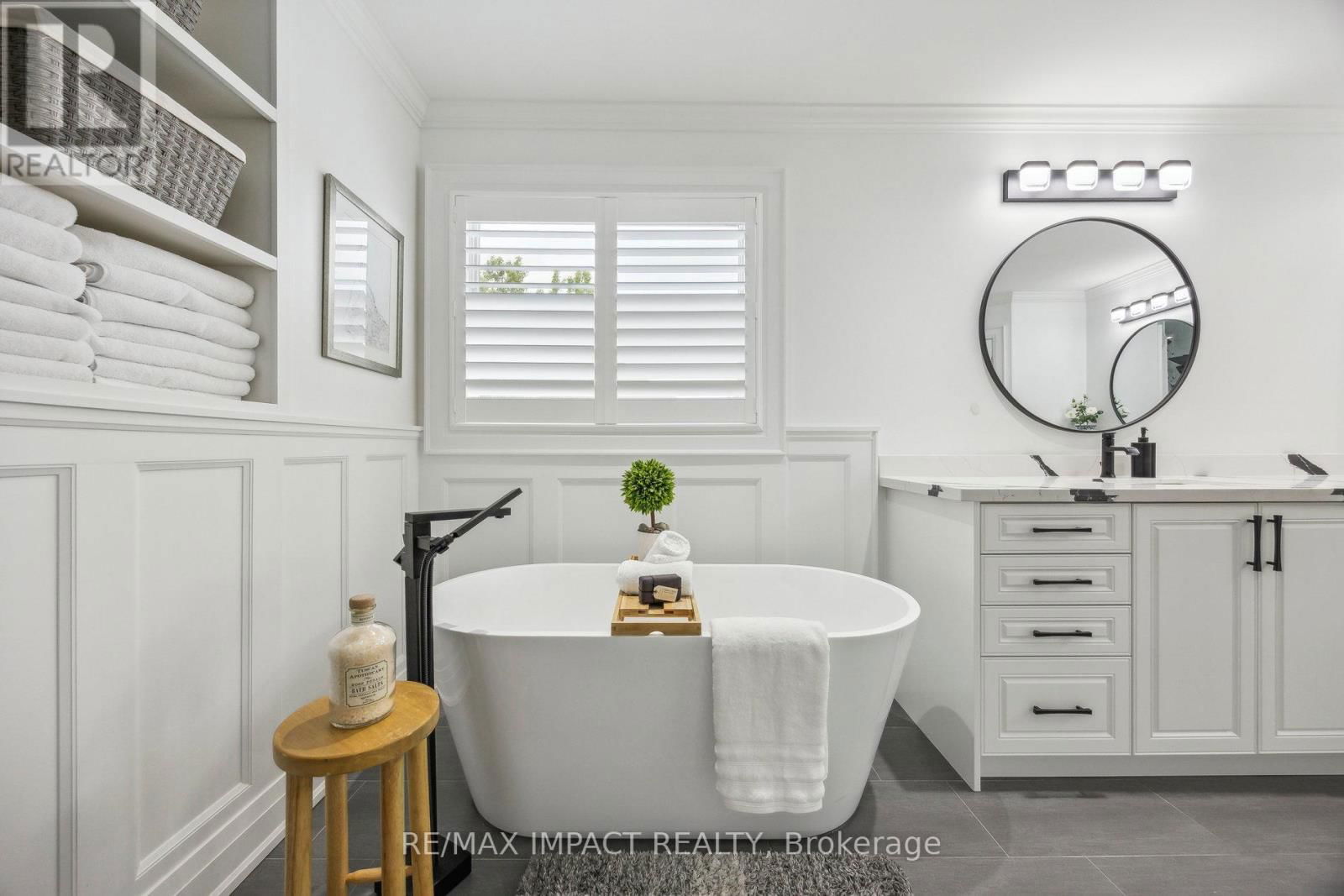 24 BROUGH COURT Image 33