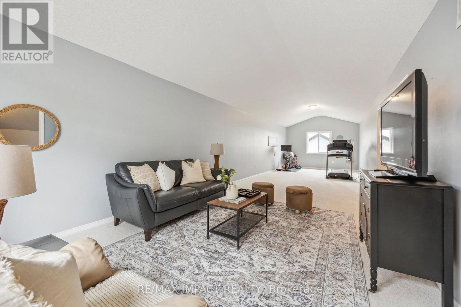 24 BROUGH COURT Image 43