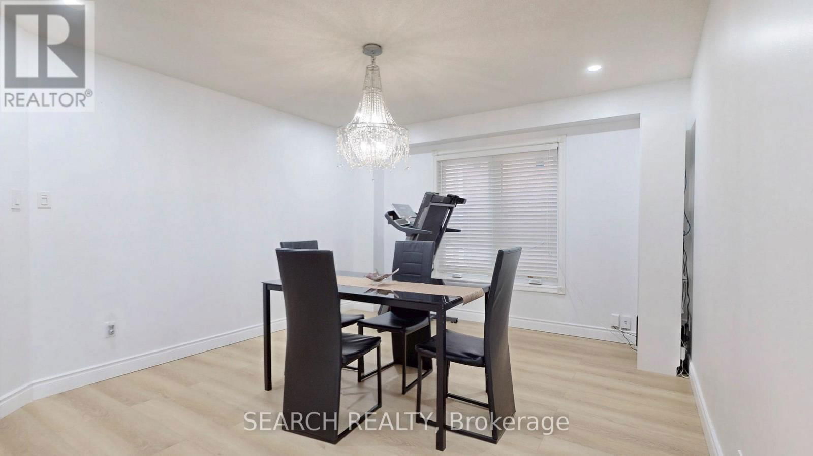 Main - 17 GLENHEATHER TERRACE Image 10