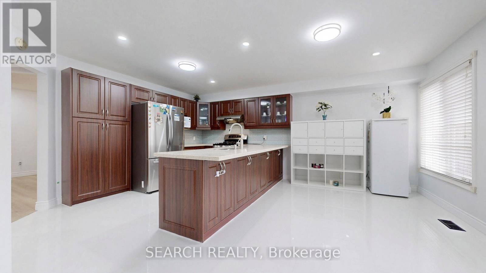 Main - 17 GLENHEATHER TERRACE Image 12