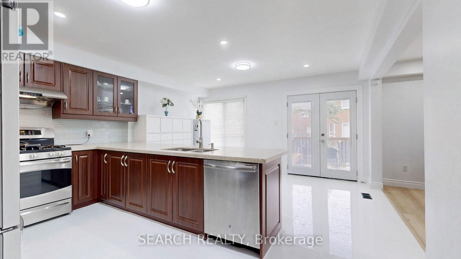 Main - 17 GLENHEATHER TERRACE Image 14