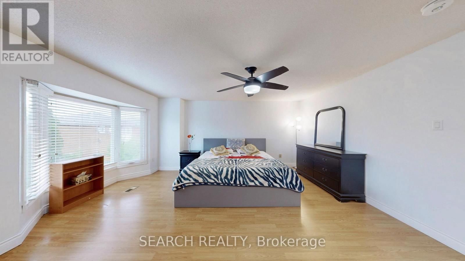 Main - 17 GLENHEATHER TERRACE Image 30