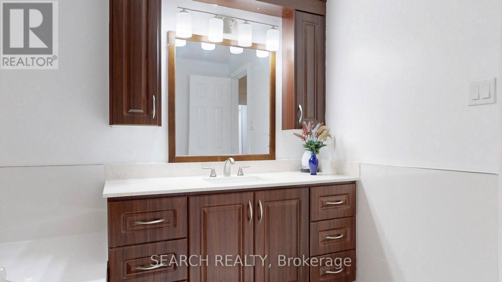 Main - 17 GLENHEATHER TERRACE Image 34