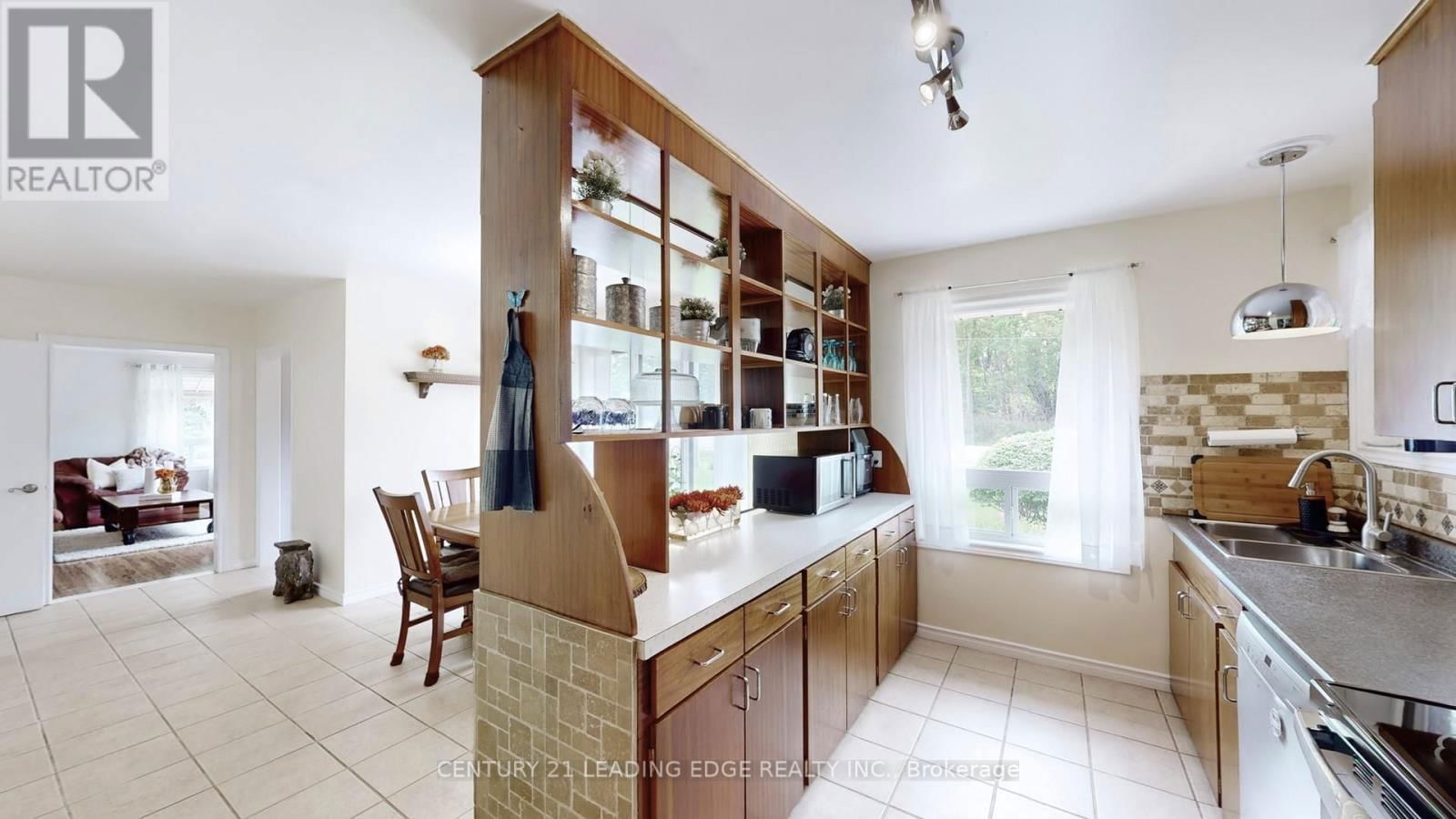 3031 HWY 7A Image 13