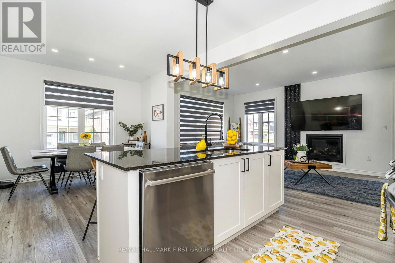 1492 HAWKTAIL PATH Image 12