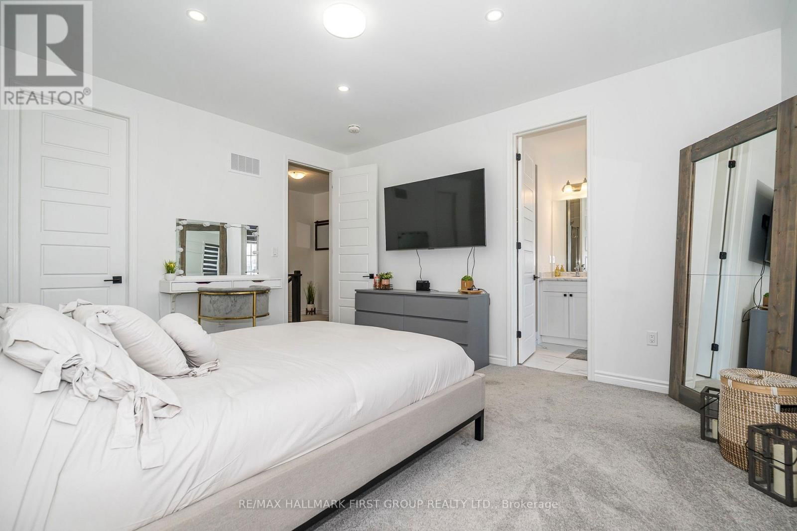 1492 HAWKTAIL PATH Image 25