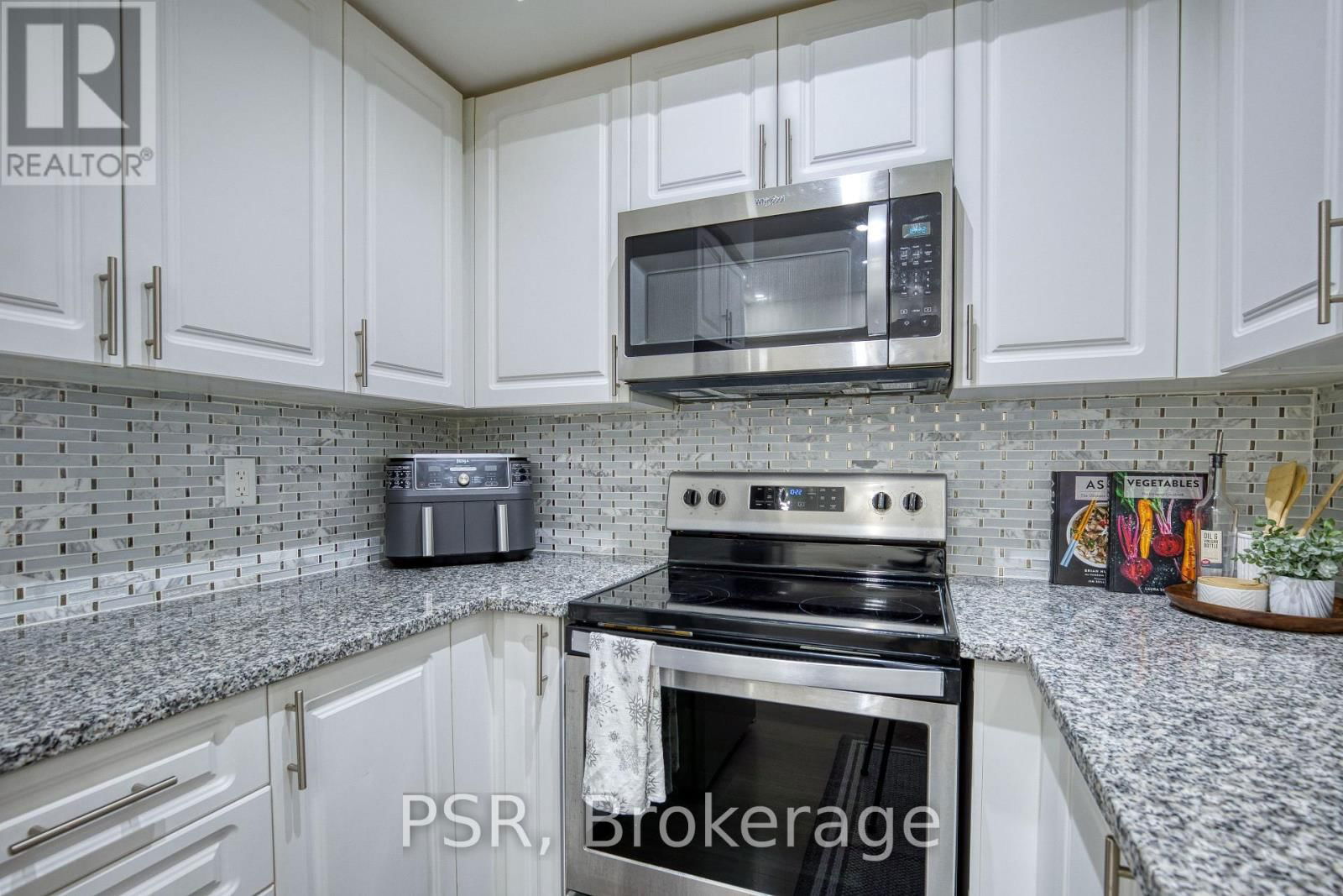 345 - 500 KINGBIRD GROVE Image 11