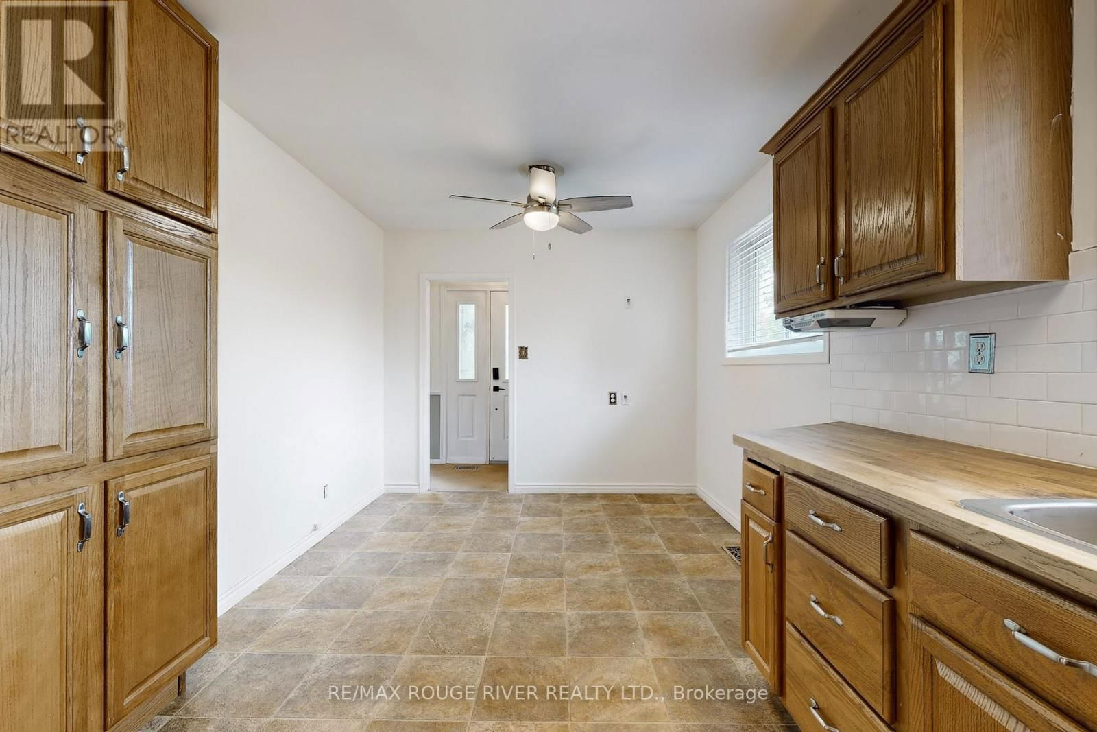 1373 POPRAD AVENUE Image 10
