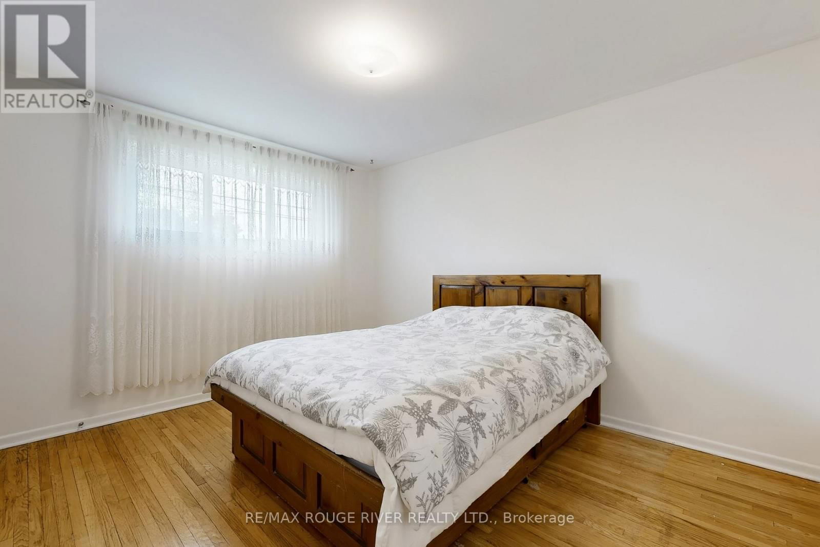 1373 POPRAD AVENUE Image 16